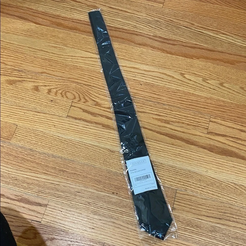 New Kooelle Black tie - Picture 7 of 8